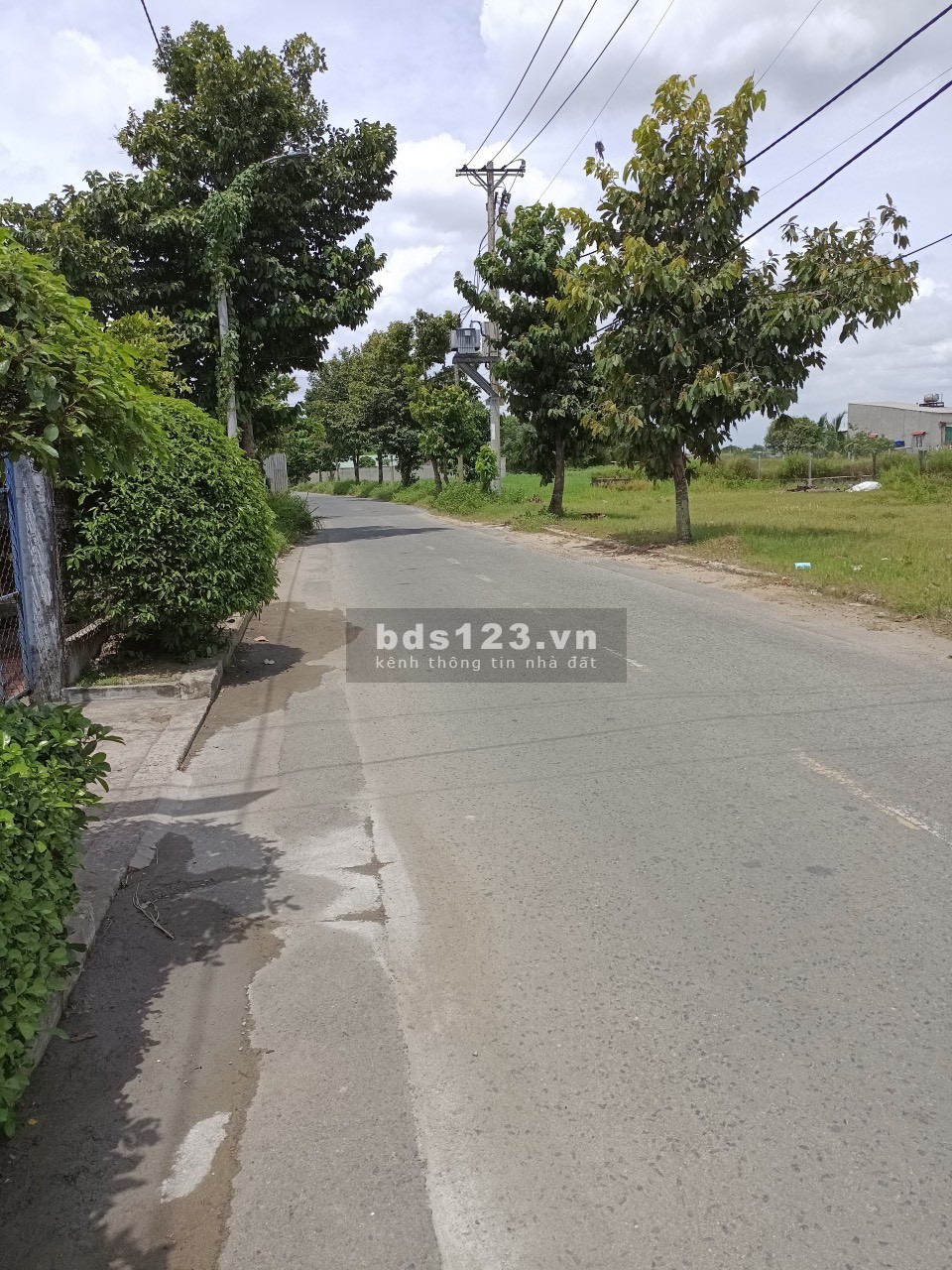 Bán Lô Đất Diện tích 949,9 m2 full thổ cư, Xuân Thới Thượng, Hóc Môn