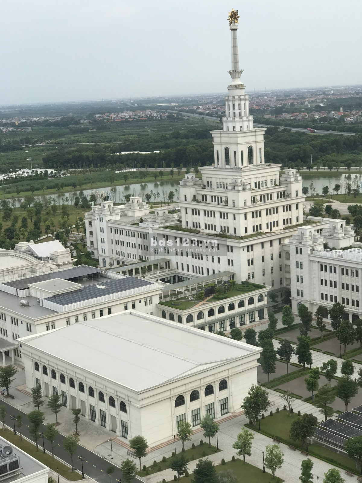 Cần bán Gấp Căn 3PN GÓC+2WC View ĐH VINUNI, Biển Hồ S=80m2, giá 2.6 tỷ Vinhomes Ocean Park