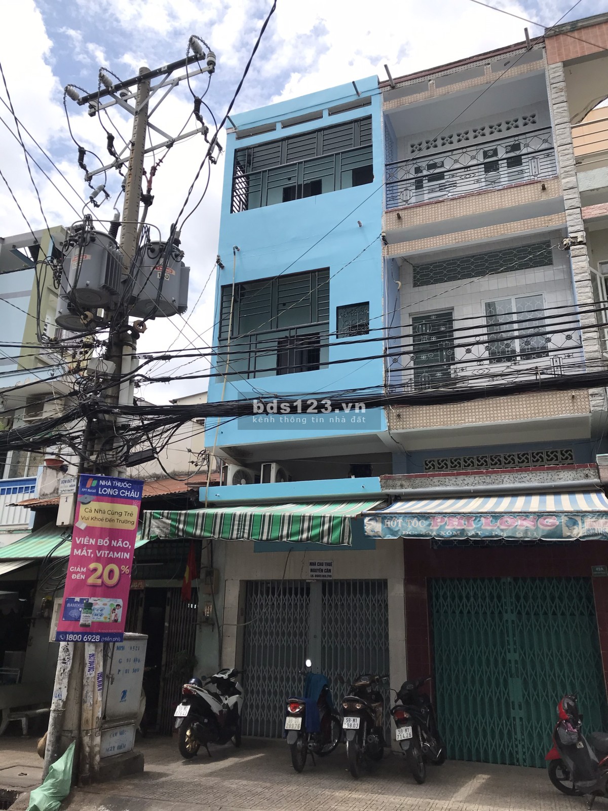 Cho thuê nhà mặt tiền nguyên căn xóm Đất quận 11 DT 49m² x 3 lầu