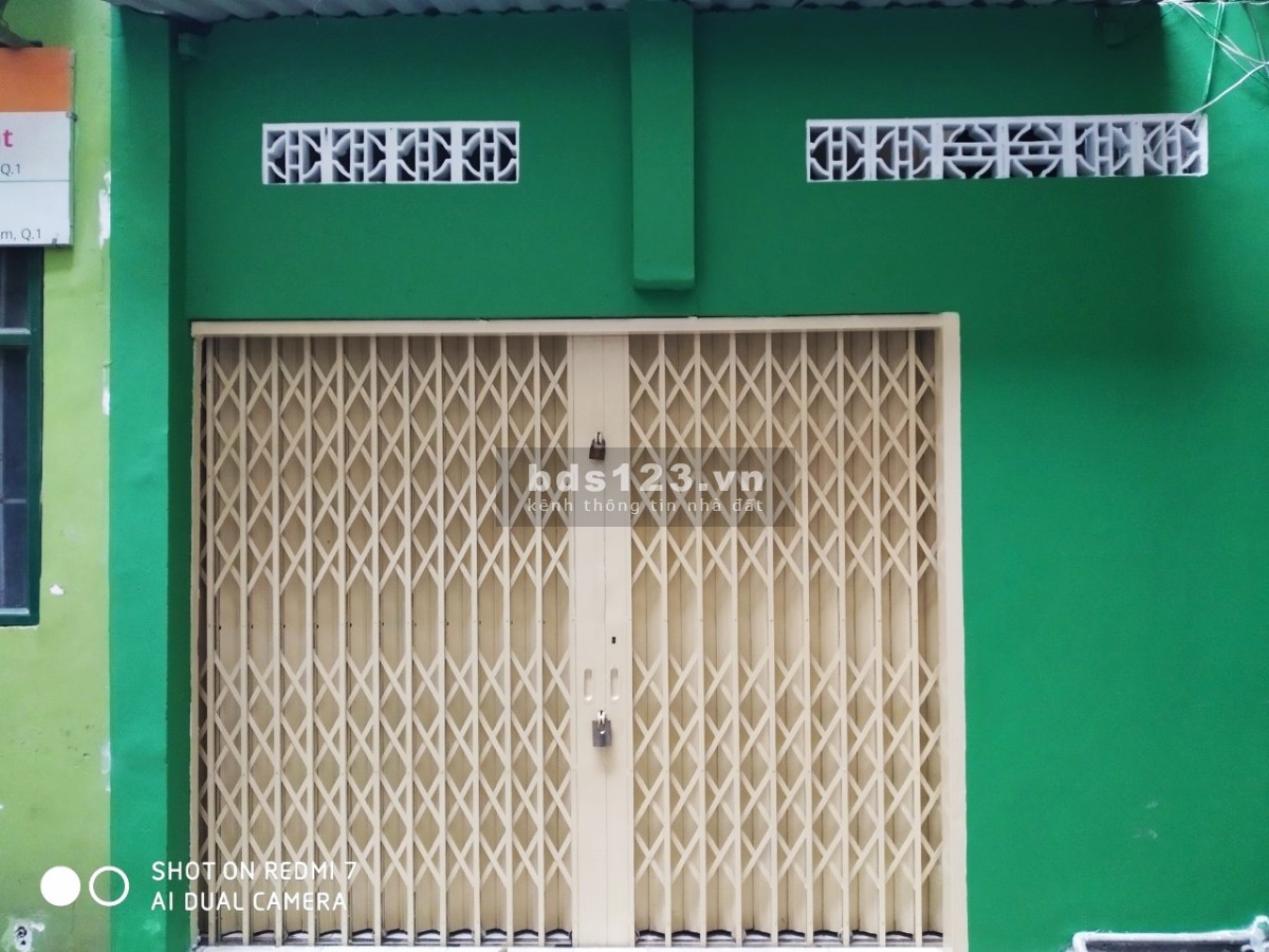 Cho Thuê nhà nguyên căn Quận 1, Giá thuê nguyên căn: 15 triệu/tháng. liên hệ 0946528608