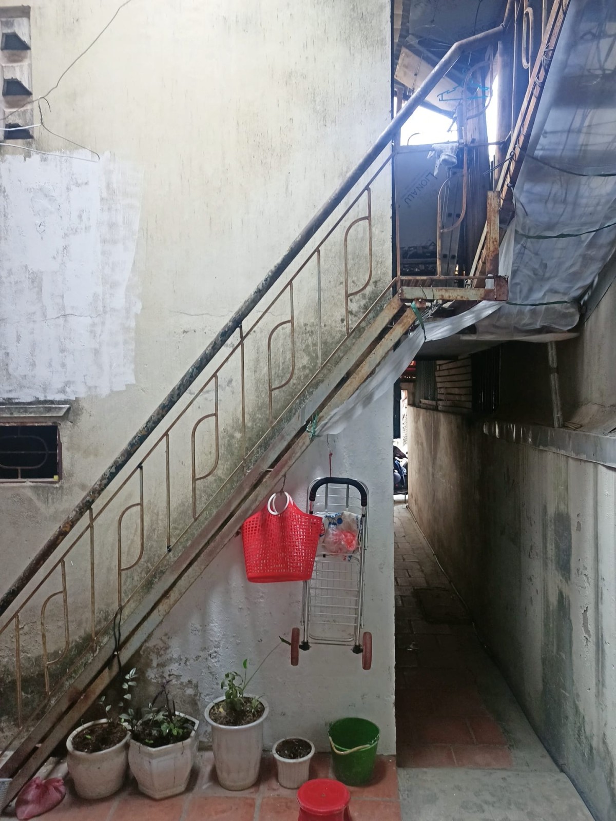 Chính Chủ Bán Gấp Nhà 52m2 x 2T, Chỉ 5 Tỷ, Gần Phố, Gần Hồ Tây