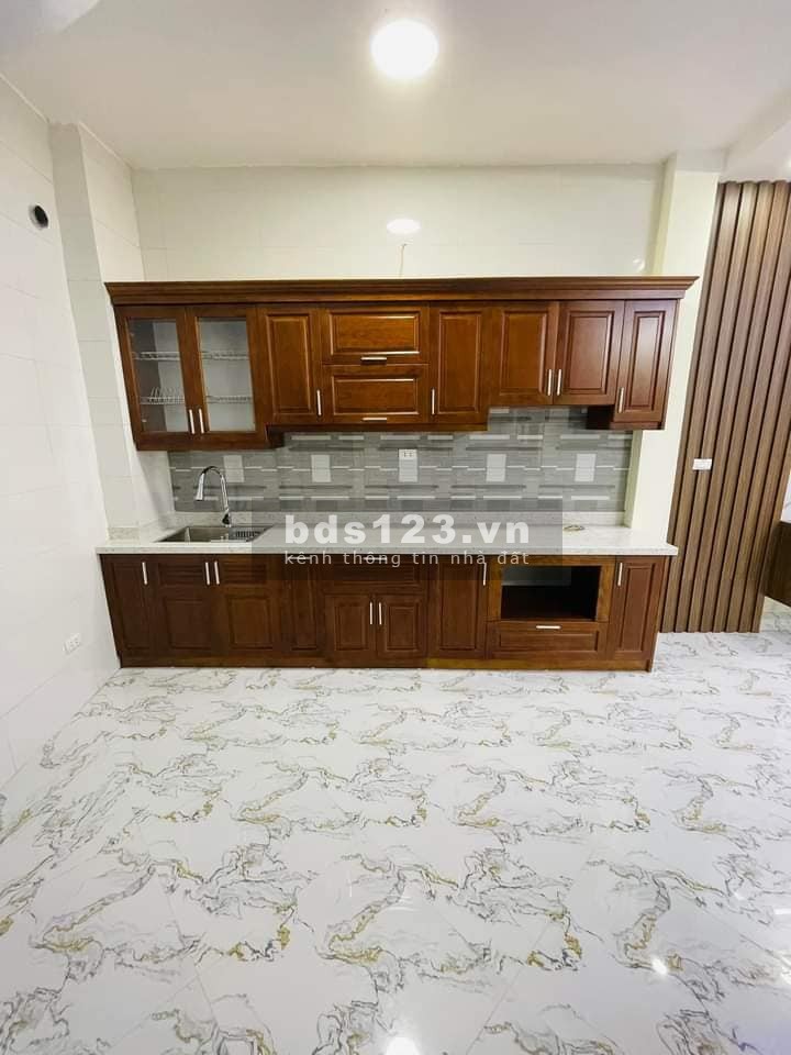 Bán nhà Vĩnh Hưng, Hoàng Mai 39m x 5 tầng, mặt tiền 4.5m, giá 4.2 tỷ