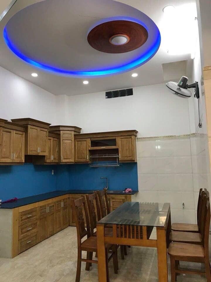 Hẻm 493 Cách mạng tháng 8, diện tích 4m*12m, 3 tầng, giá 4.8 tỷ