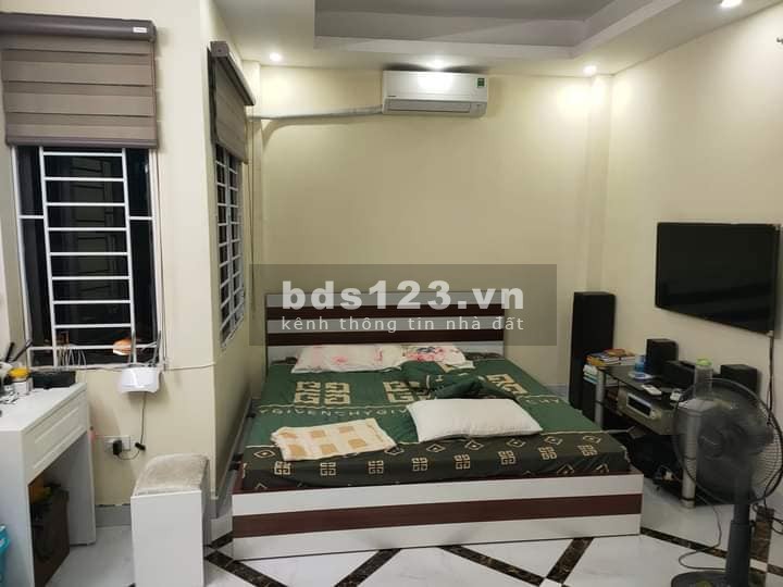 Bán nhà Trương Định, Hoàng Mai 40m x 5 tầng, MT 3.2m, giá 2.95 tỷ