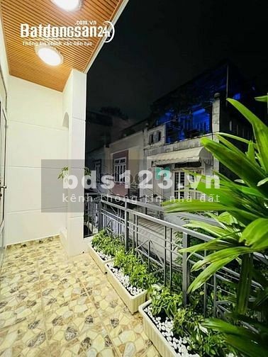 Bán nhà mặt tiền đường số 3 khu Cư Xá Đô Thành Quận 3, 4 tầng LH 0902501544