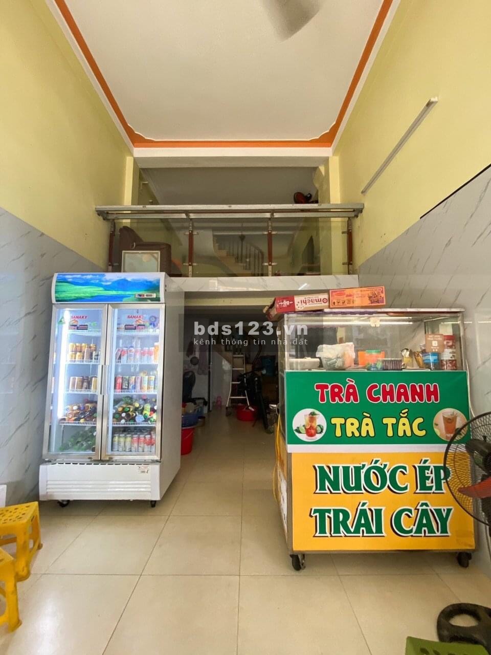 Bán nhà Quang Trung, Hà Đông, tàu hỏa đỗ cửa, DTSD 37m² giá 5,45 tỷ đồng