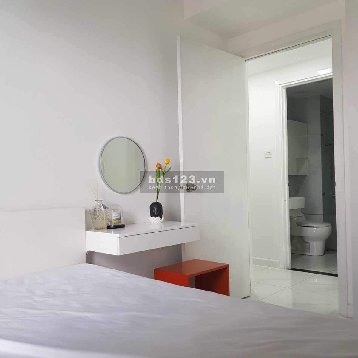 Cho thuê ngay căn hộ 2 phòng ngủ chỉ 16 triệu/tháng, chung cư The Sun Avenue