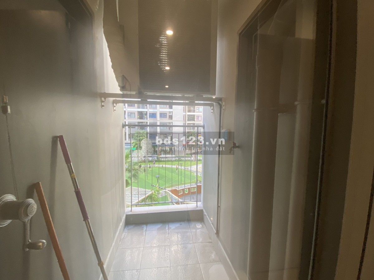 Bán chung cư cắt lỗ căn 2PN+1, 2WC đã đầy đủ nội thất chỉ còn 1.95 tỷ 0965 479 380