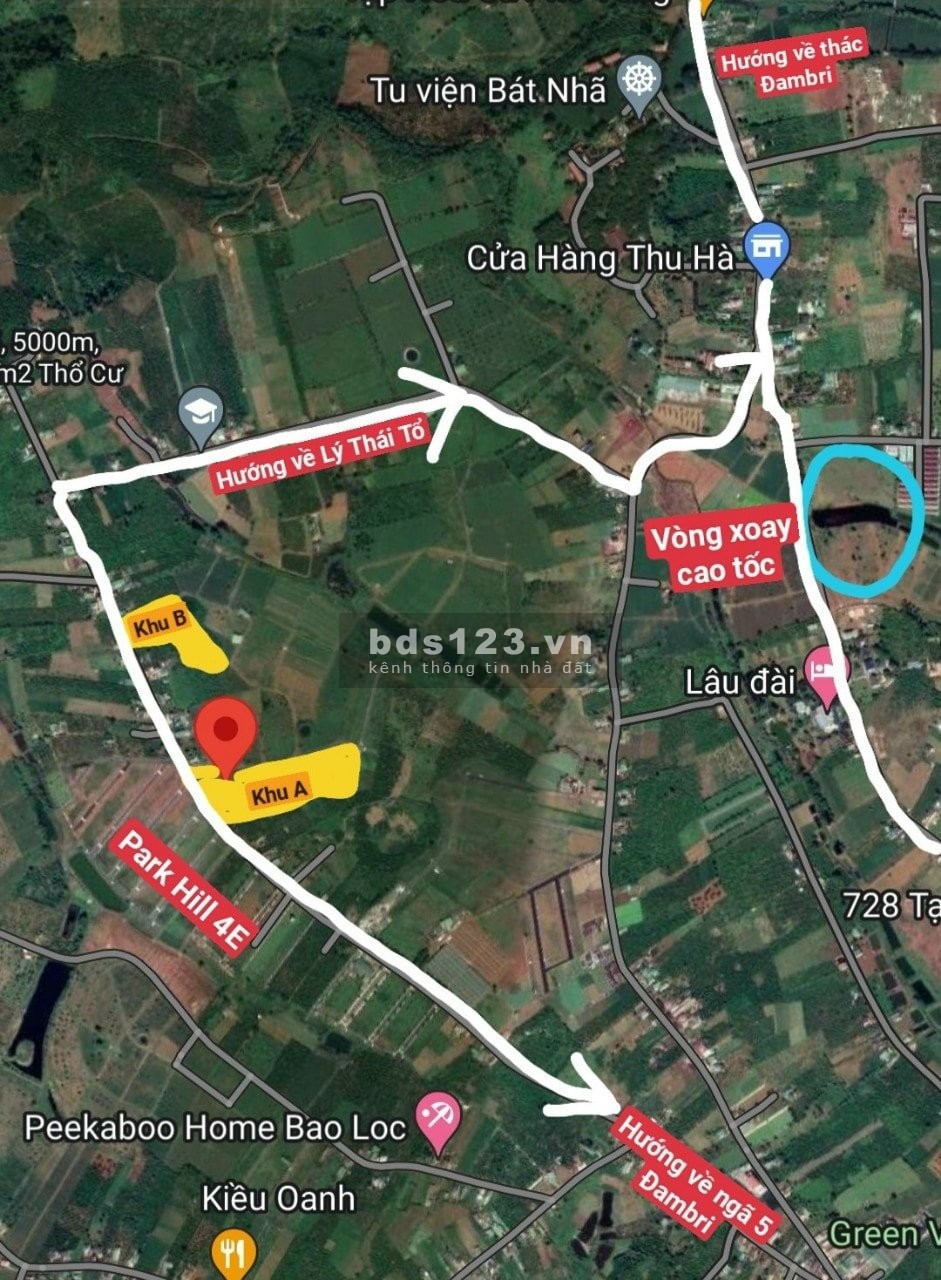 Bán lô đất thổ lớn mặt tiền đường lên thác Đambri, sổ riêng, điện nước có sẵn, dân cư đông