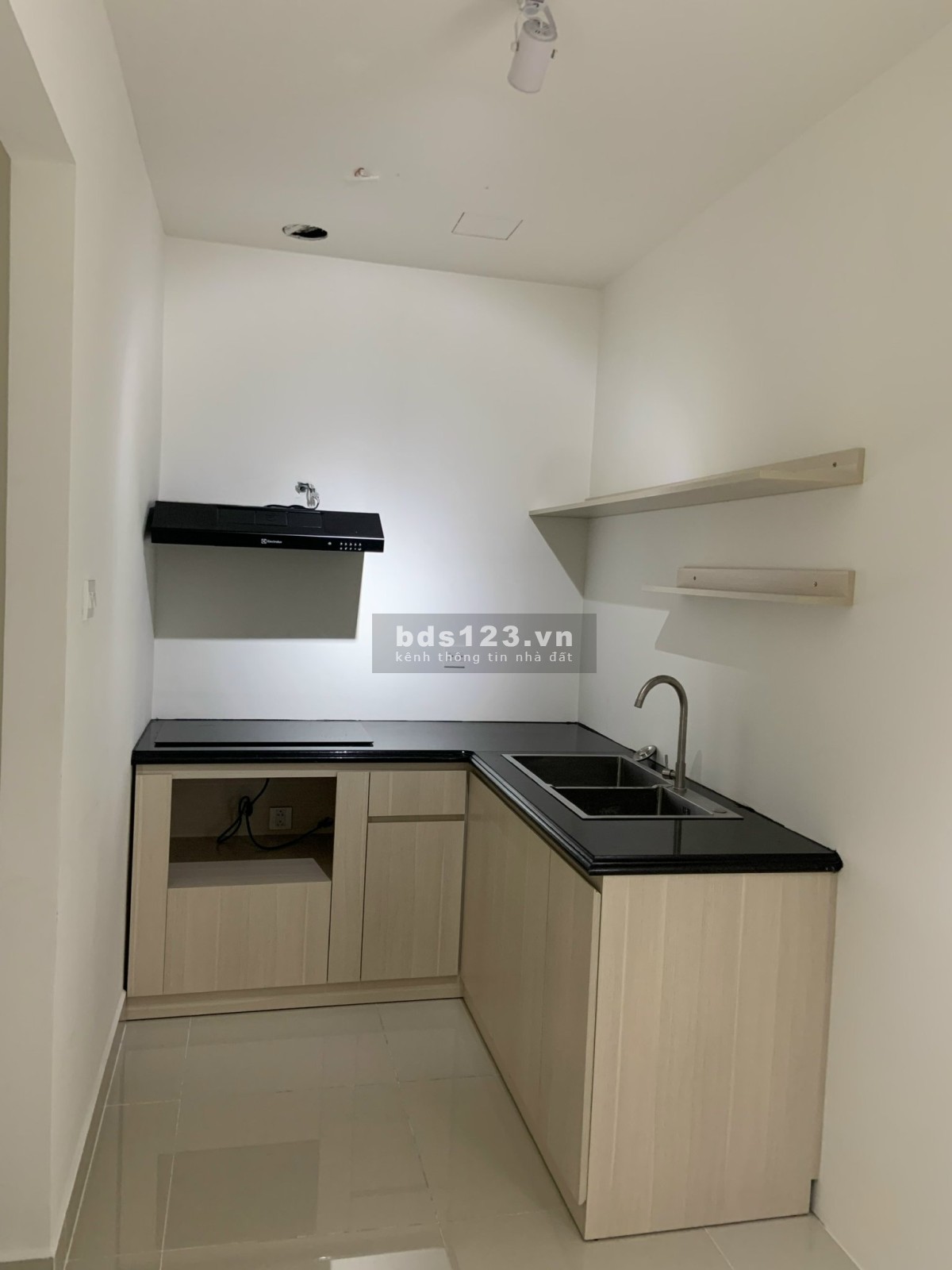 Cần tìm khách thuê The Sun Avenue, quận 2 - 1PN - NTCB 13tr bao phí QL