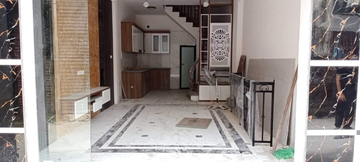Chính chủ cần bán nhà Long Biên DT 35m x 5 tầng, giá nhỉnh 3 tỷ