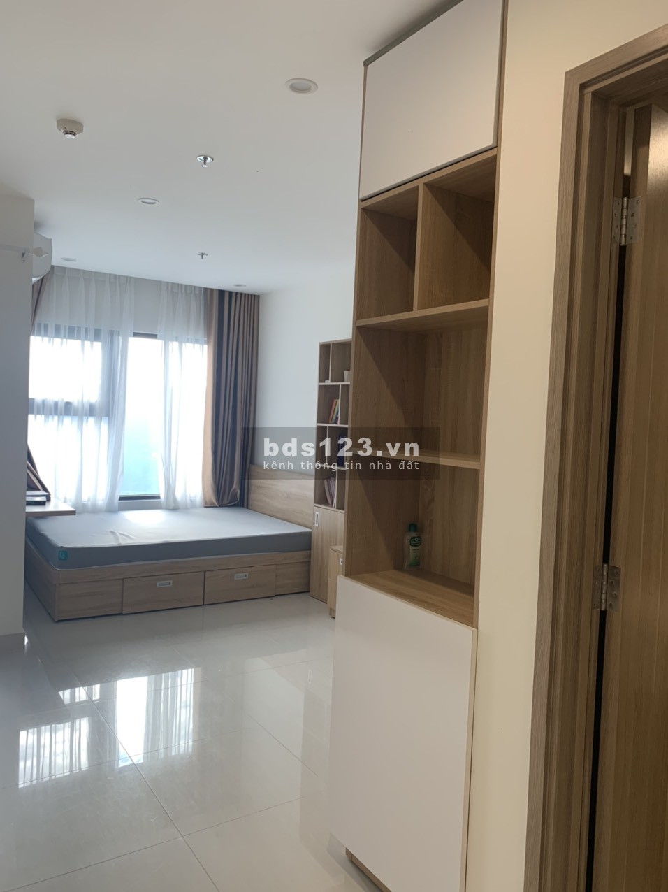 Căn hộ Studio S302, Diện tích 30m². Giá bán 1470 bao thuế, phí