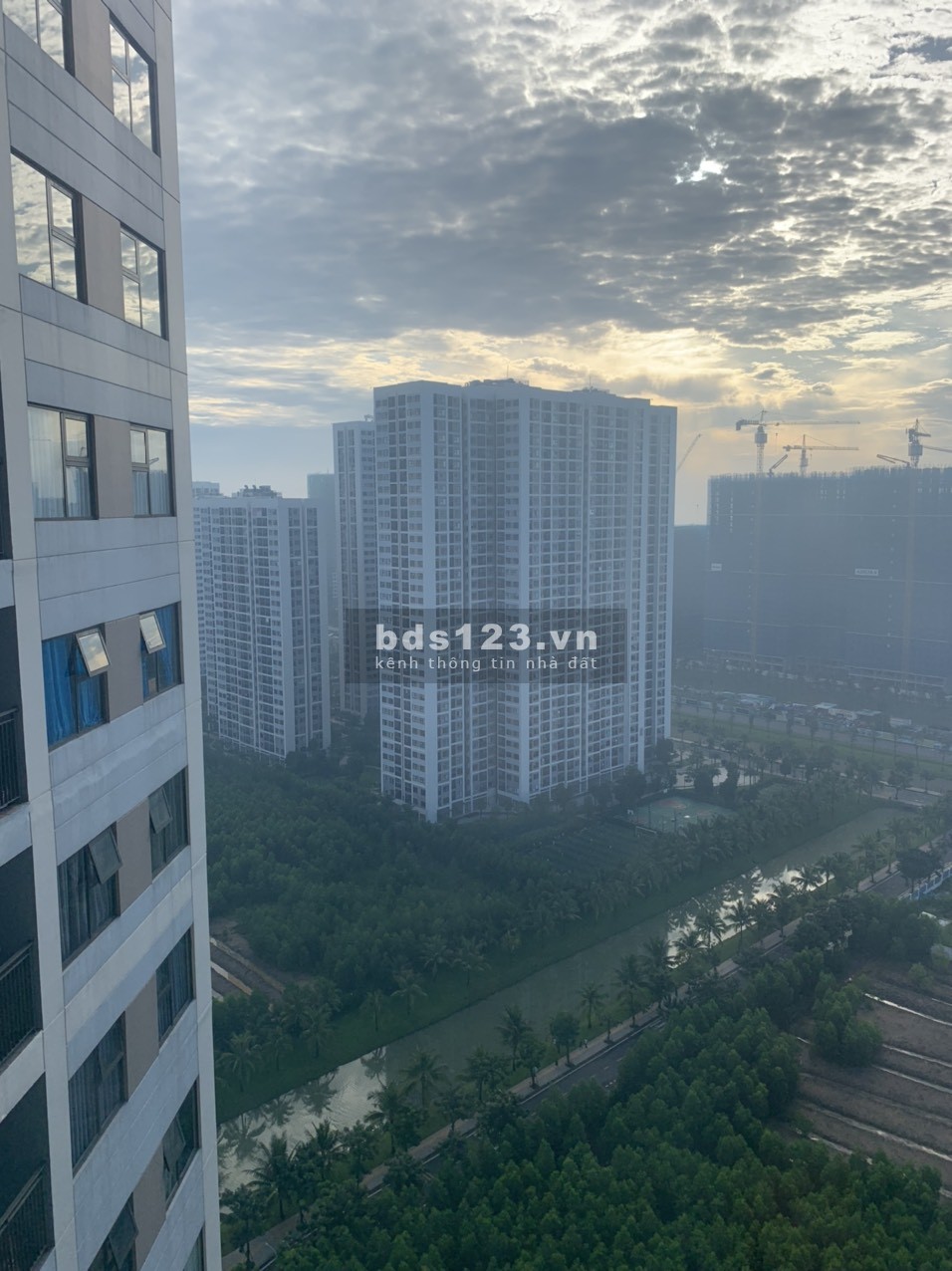 Căn hộ Studio S302, Diện tích 30m². Giá bán 1470 bao thuế, phí