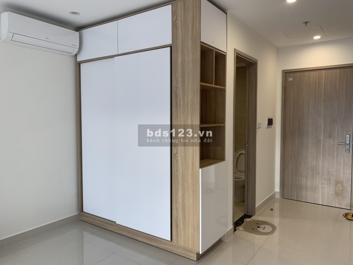 Căn hộ Studio S302, Diện tích 30m². Giá bán 1470 bao thuế, phí