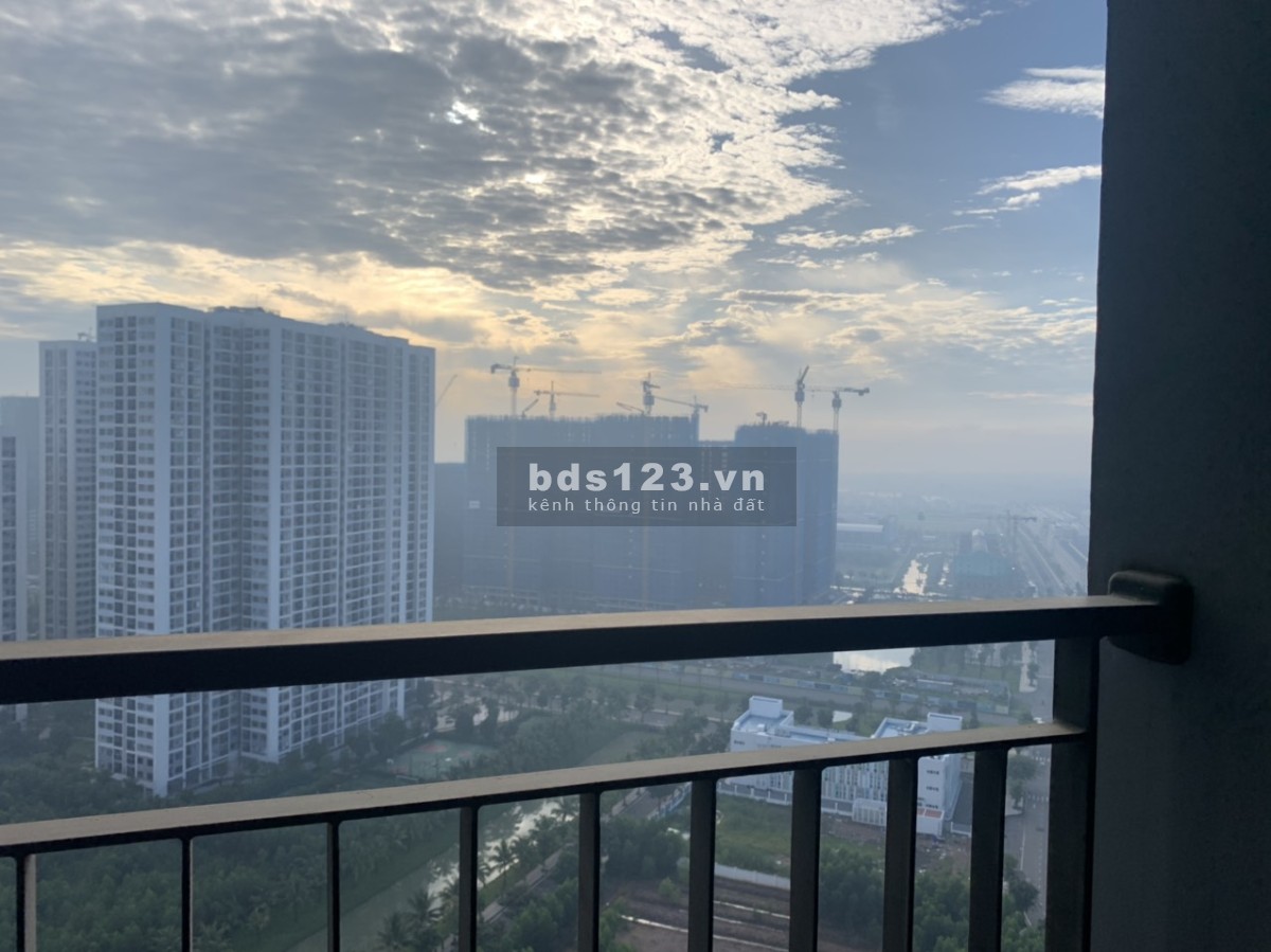 Căn hộ Studio S302, Diện tích 30m². Giá bán 1470 bao thuế, phí