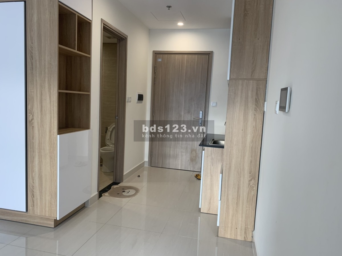 Căn hộ Studio S302, Diện tích 30m². Giá bán 1470 bao thuế, phí