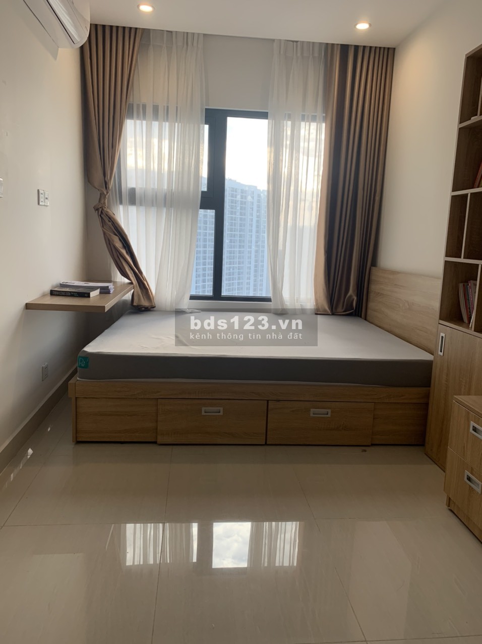 Căn hộ Studio S302, Diện tích 30m². Giá bán 1470 bao thuế, phí
