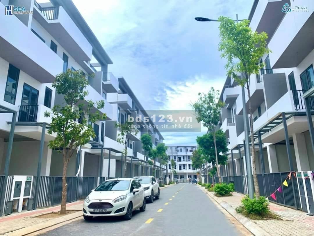 Biệt thự nằm tại ven sông trong lỗi ĐT "Home Resort" có sổ hồng riêng, sở hữu lâu dài