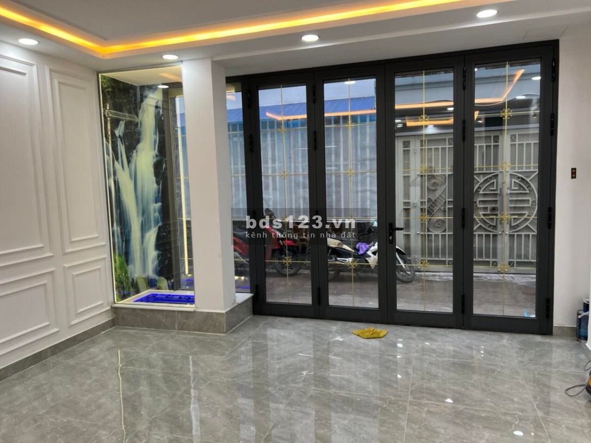 Bán nhà: Hoàng Hoa Thám P5 Quận Phú Nhuận giá 8.1tỷ tiện ích đủ