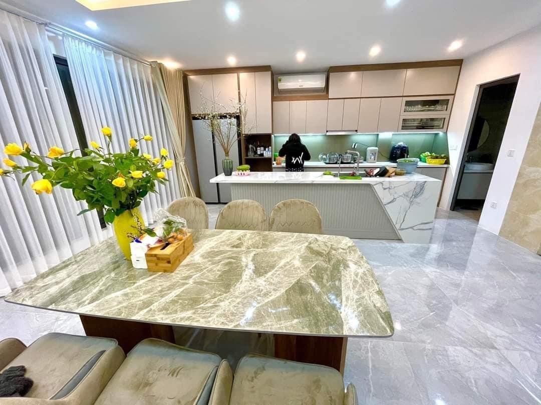 Bán nhà phố Văn Cao ngõ ô tô 55m2 5T mặt tiền 5m giá 6 tỷ Ba…