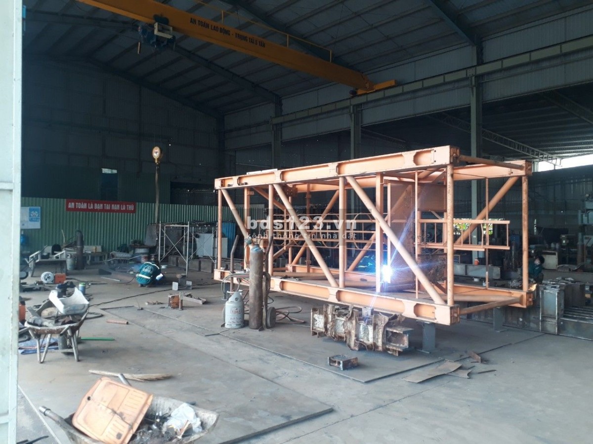 Cần cho thuê kho xưởng tại số 1, Hiệp Phước, Nhà Bè, TPHCM với DT 2000 m2