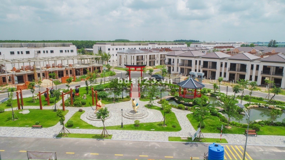 Bán Biệt Thự Sân Vườn Siêu Vip - 200m2 tại Bình Dương trực tiếp F0 từ chủ đầu tư - SHR, Góp 18 tháng