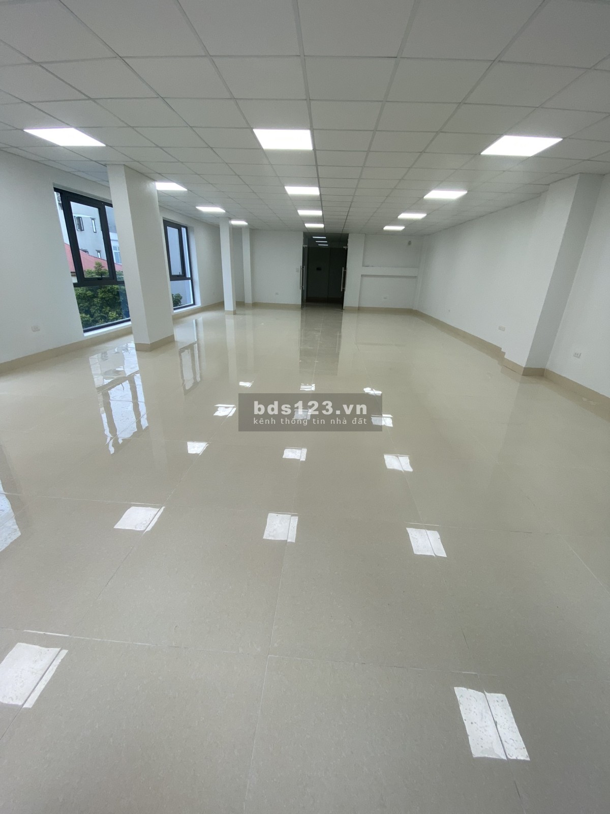 Nhà số 10 Thanh Liệt cho thuê cửa hàng văn phòng, mặt tiền sầm uất, giá tốt