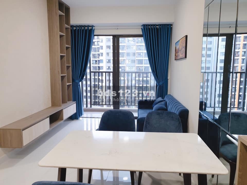 Căn 2PN-67M2, view trọn vẹn nội khu, tầng trung hướng đông nam mát mẻ giá 2,5 tỷ bao phí