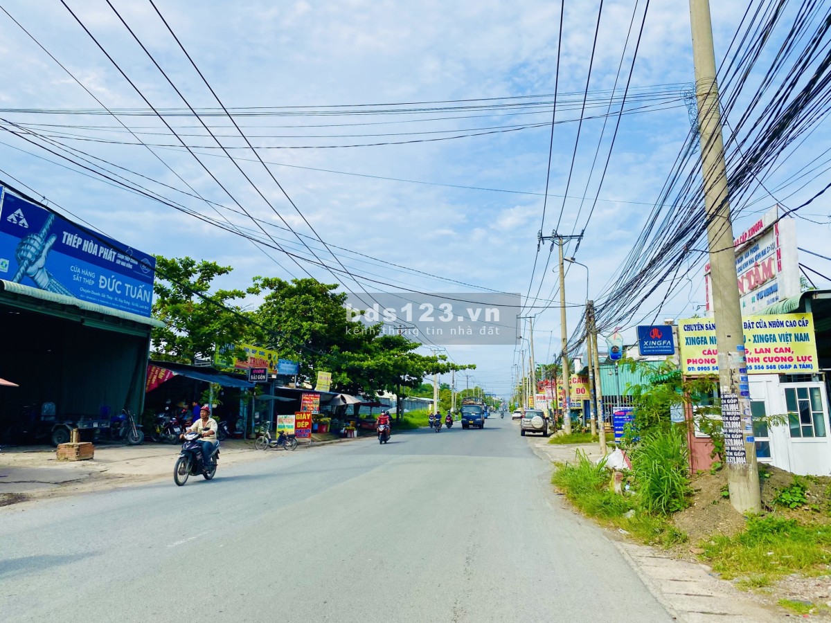 -RA ĐI GẤP VÀI LÔ ĐẤT ĐẸP NGAY UBND XÃ BÌNH LỢI VĨNH CỬU ĐỂ LẤY VỐN MUA NHÀ.