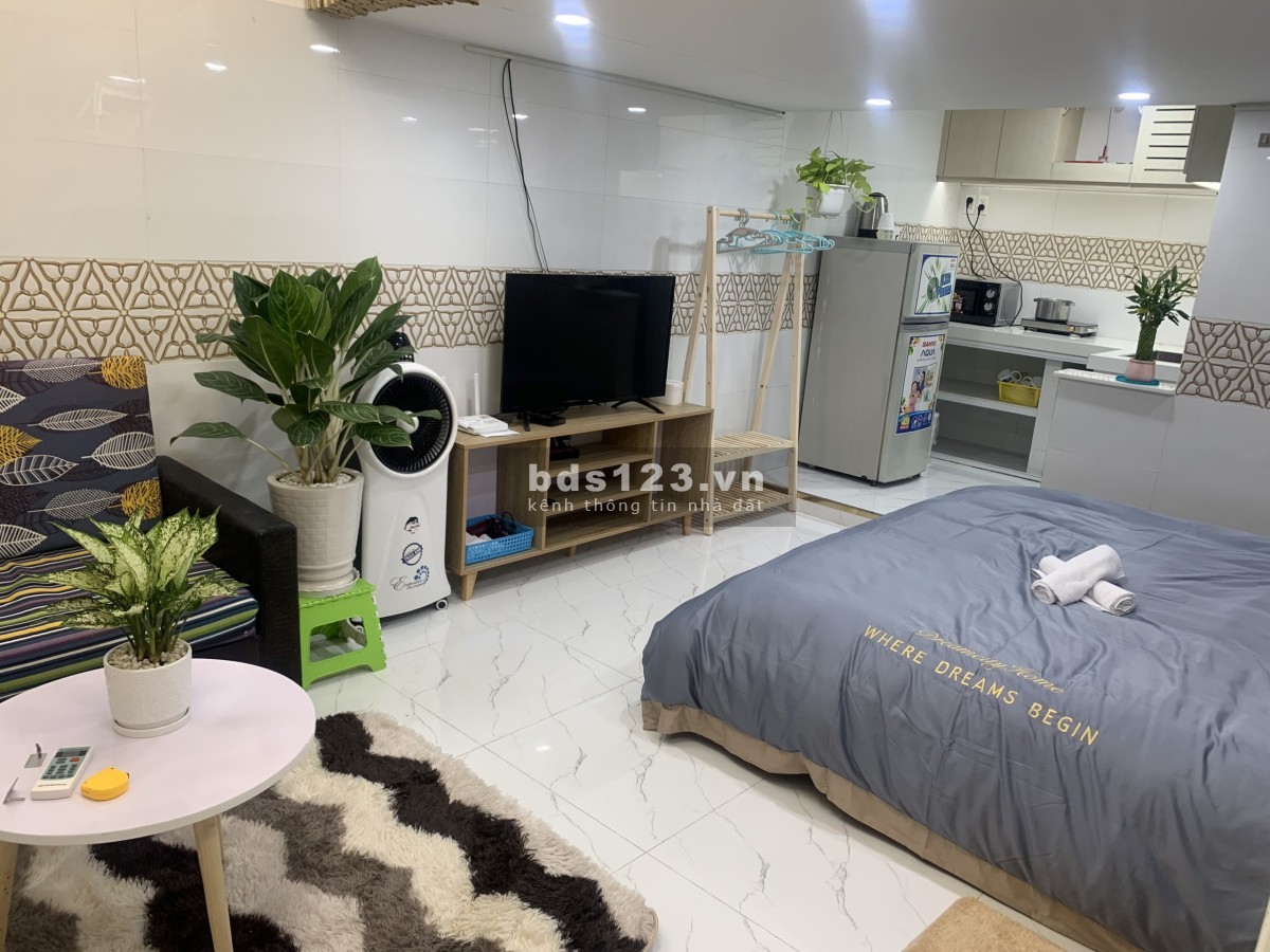 Bán căn hộ chung cư ngay trung tâm Q1 DT 22.51 m2 giá 2.3 tỷ có thương lượng