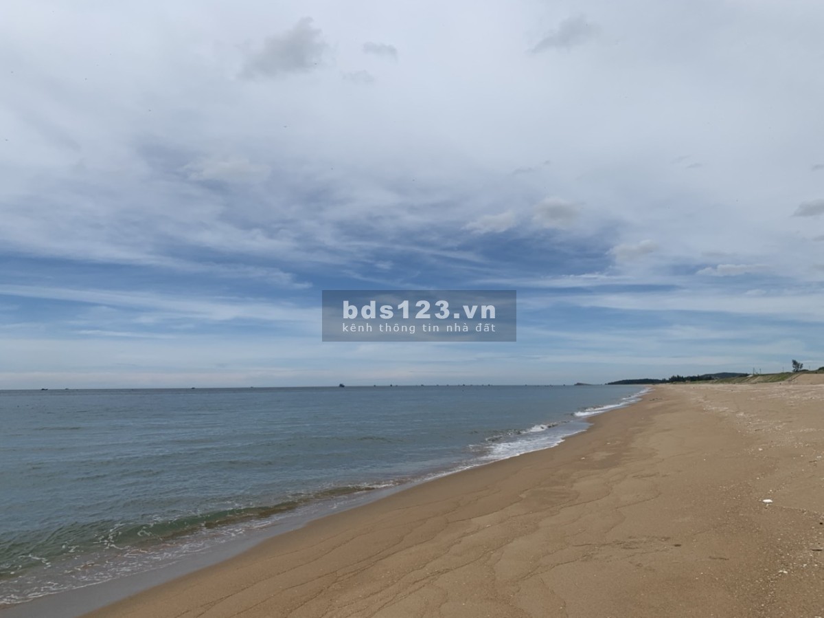 Lô đất biển Hoà Thắng diện tích 3700m2 cách đại đo thị Nova 3km, giá tốt đầu tư