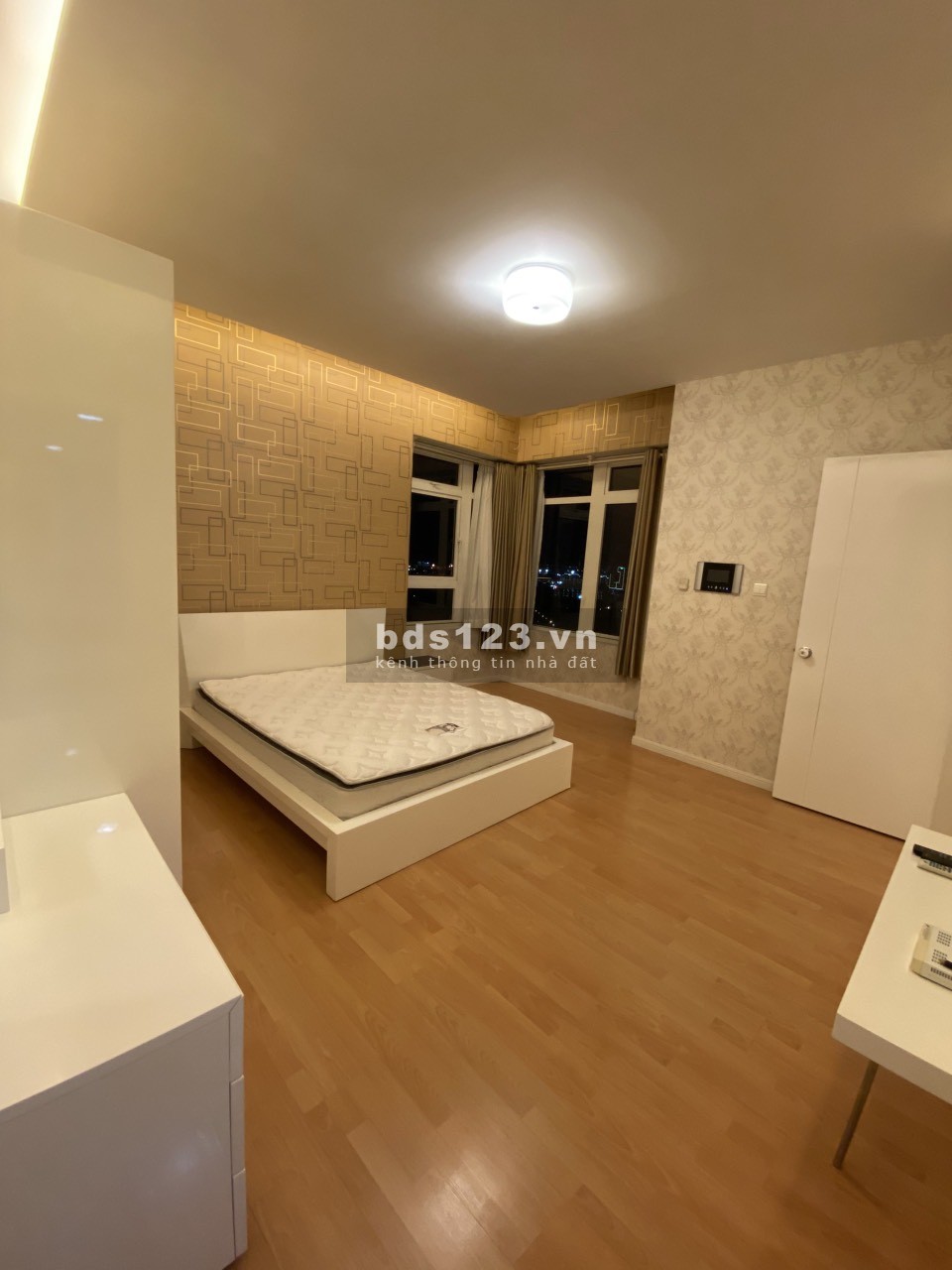 Cho thuê căn hộ 3 phòng ngủ chỉ 30 triệu tại Saigon Pearl giá tốt