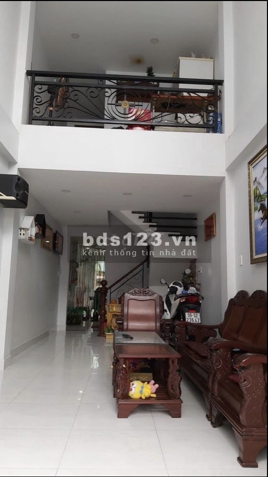 Bán nhà 2 mặt hẻm 4 lầu Phạm Thế Hiển P7 Quận 8 khu dân trí cao