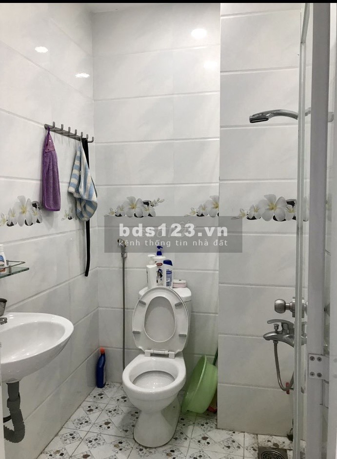 Bán nhà 2 mặt hẻm 4 lầu Phạm Thế Hiển P7 Quận 8 khu dân trí cao
