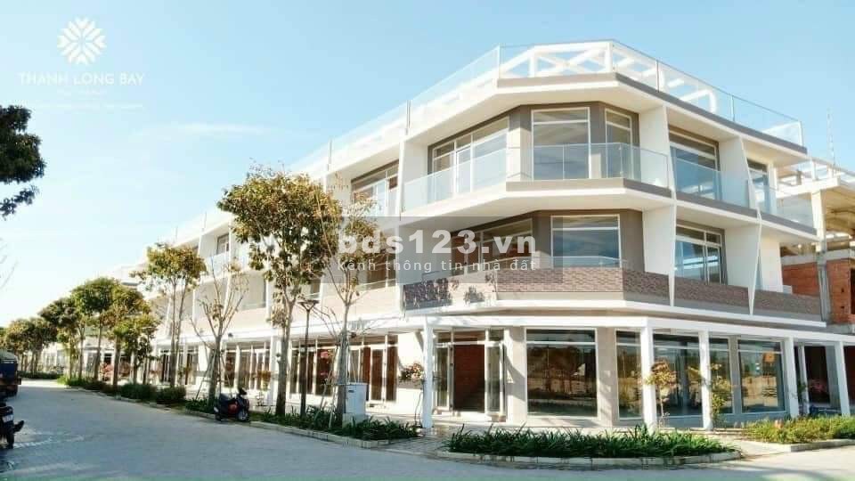 Bán nhà phố thương mại 2 mặt tiền biển giá từ 700 triệu, giá 1.5 tỷ