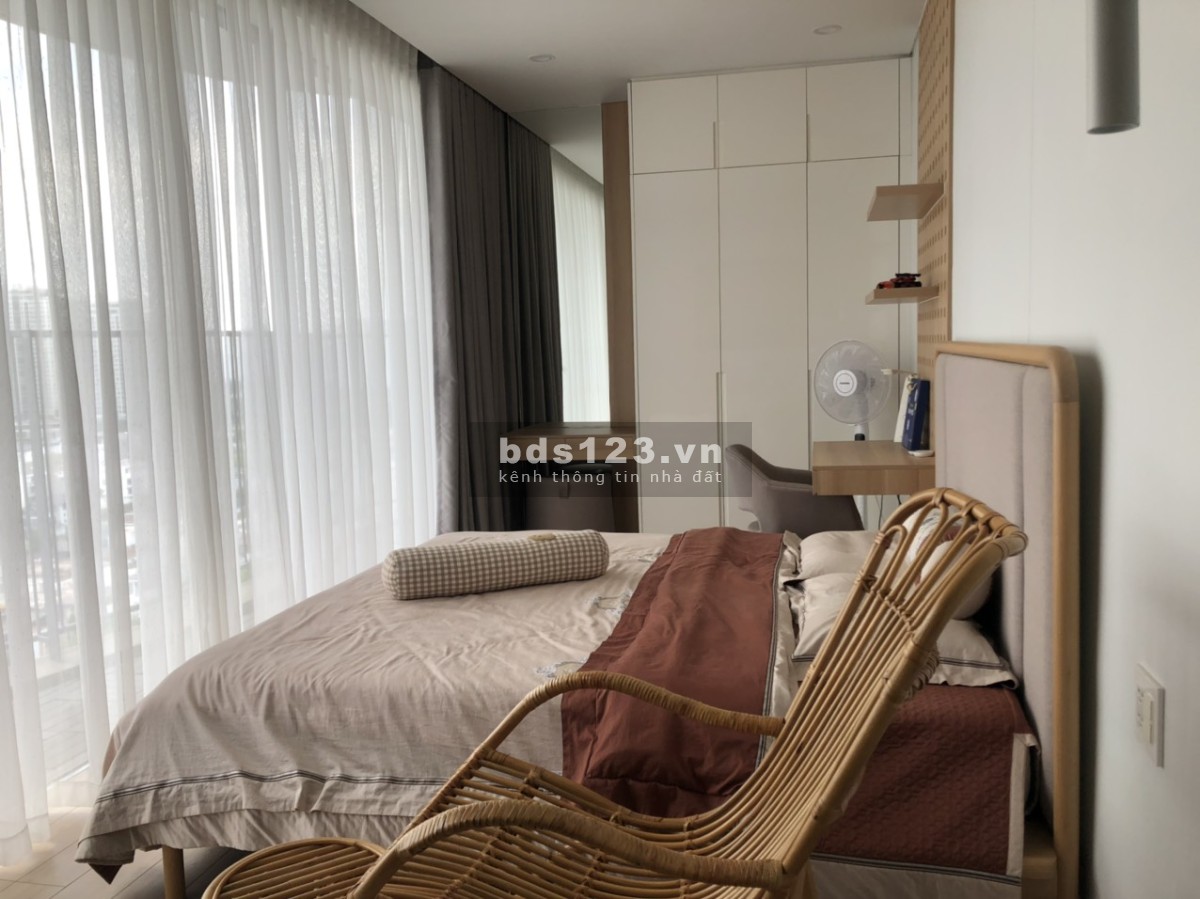 Căn hộ 3 phòng ngủ cho thuê chỉ 39,950 triệu Waterina Suites