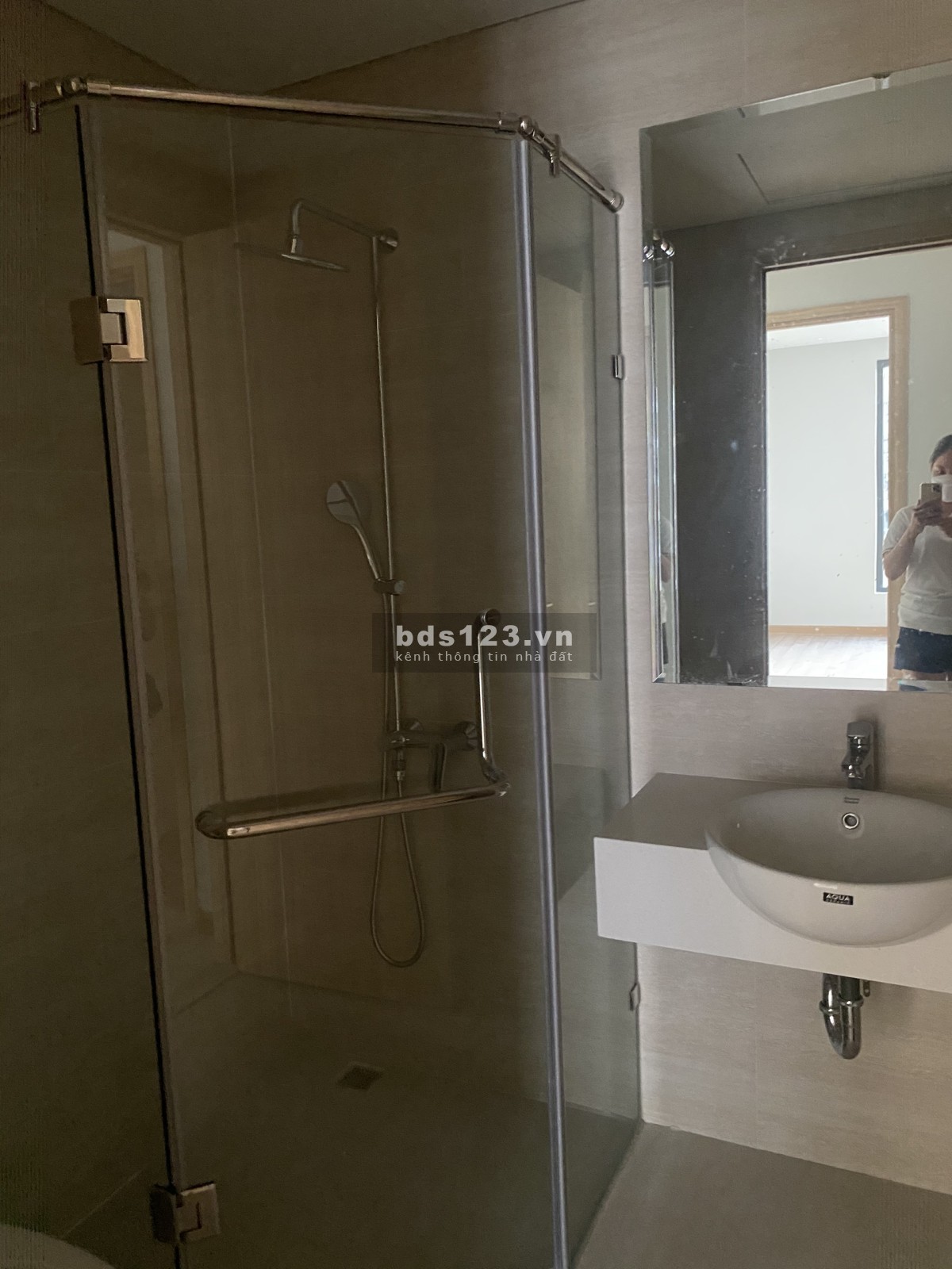 Chính chủ bán cắt lỗ chung cư Bim 30T tòa 2N- 2vs trung tâm Hạ Long