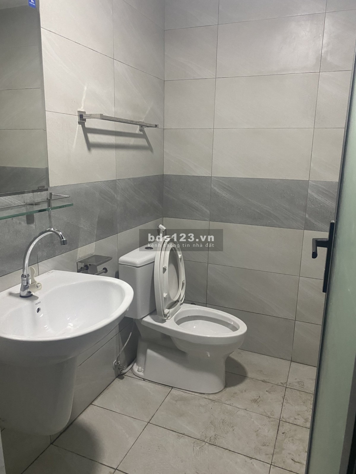 Cho thuê CẶP Shophouse căn góc Saritown đã hoàn thiện máy lạnh âm trần, thang máy. Giá 13,500$