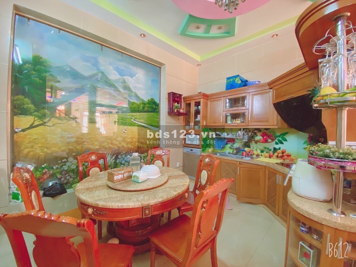 Bán nhà lô góc 2 mặt tiền xe hơi phường tân thới nhất Quận 12 nhà 2 phòng ngủ chỉ 2 tỷ hơn