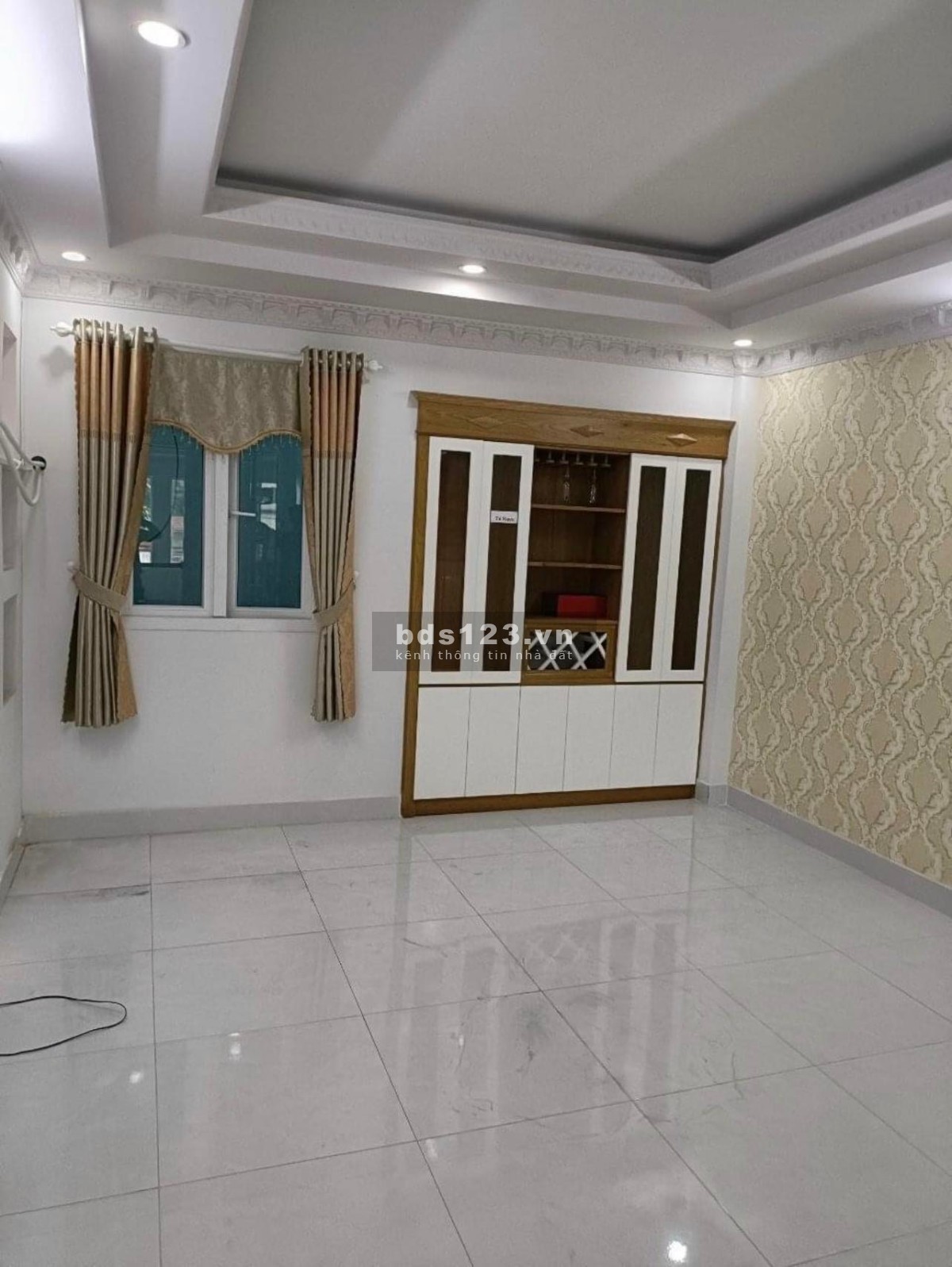 Hàng hiếm Tân Phú kế chợ Tân Hương 4 tầng dtsd 72m2, pháp lý chuẩn giá chỉ 5.2 tỷ