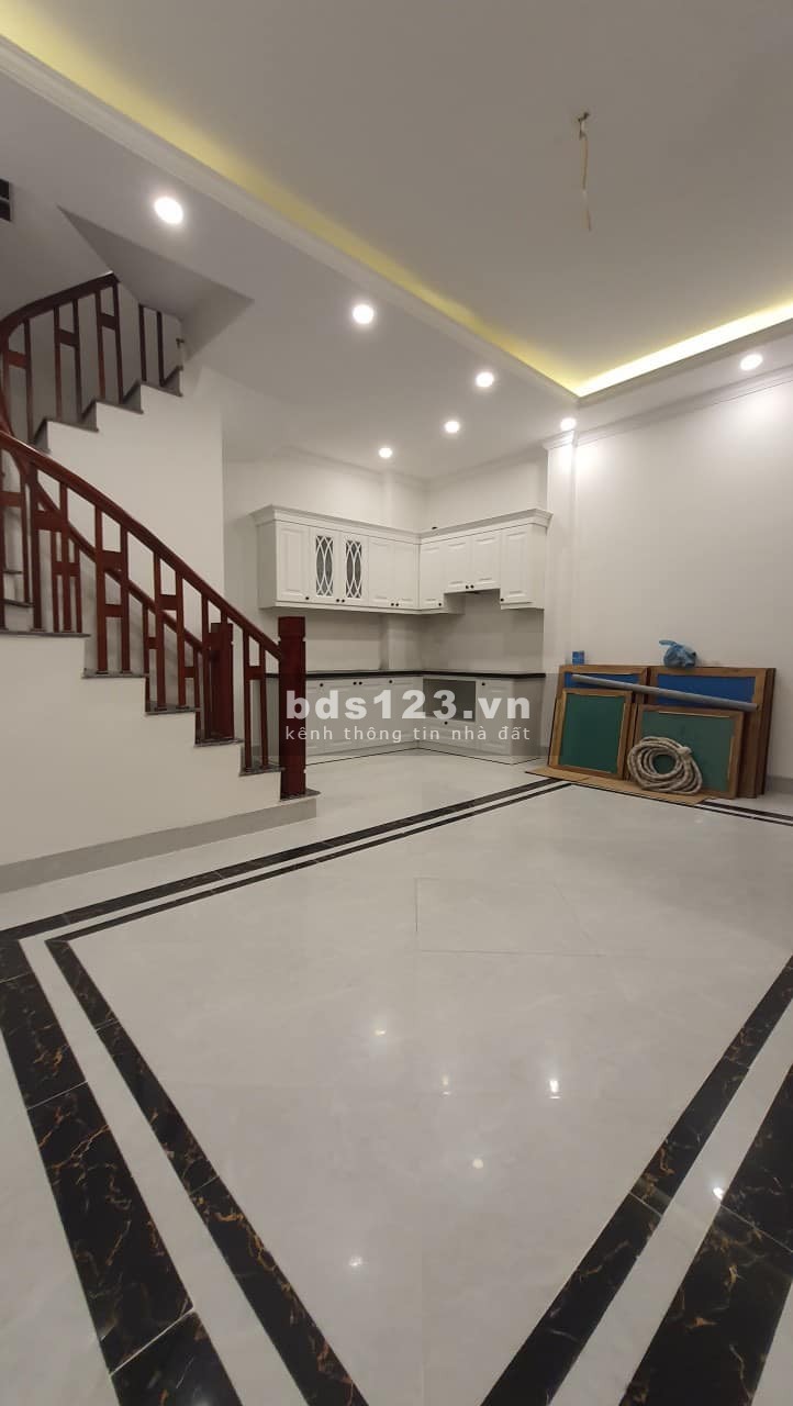 Căn nhà phố Ngọc Trì - phường Thạch Bàn giá chỉ 2,2 tỷ đồng