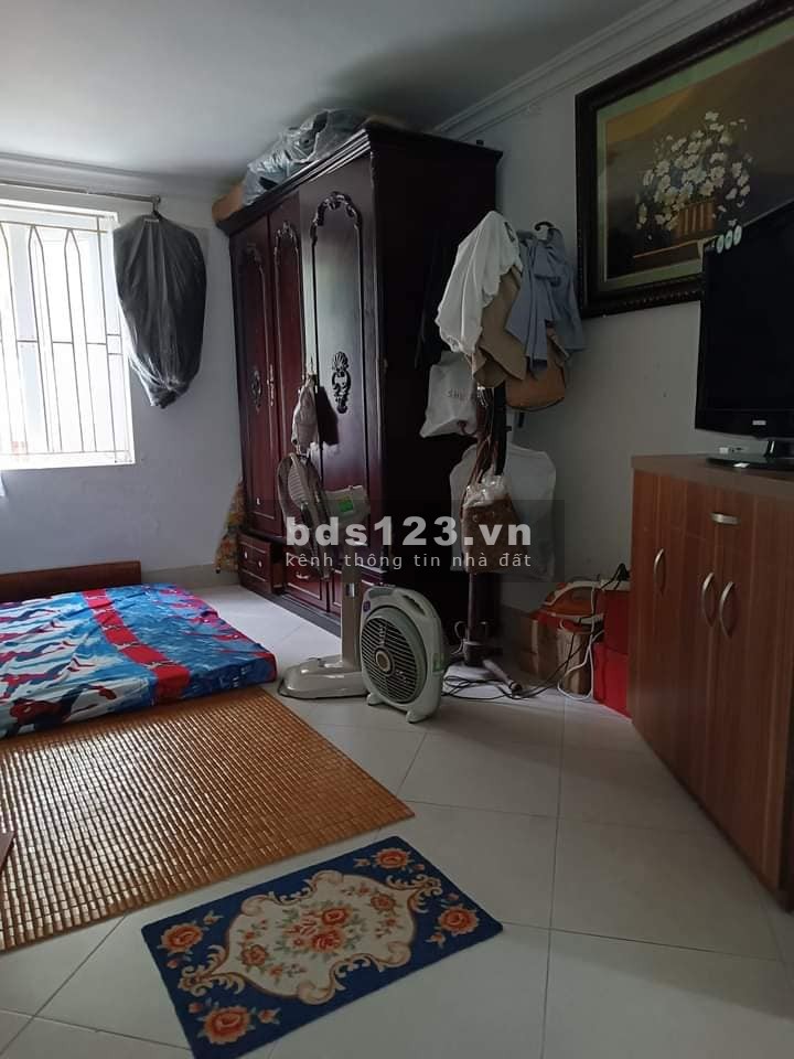 Bán nhà Hoàng Mai 47m x 4 tầng, mặt tiền 3.6m, giá 3.3 tỷ sổ sẵn
