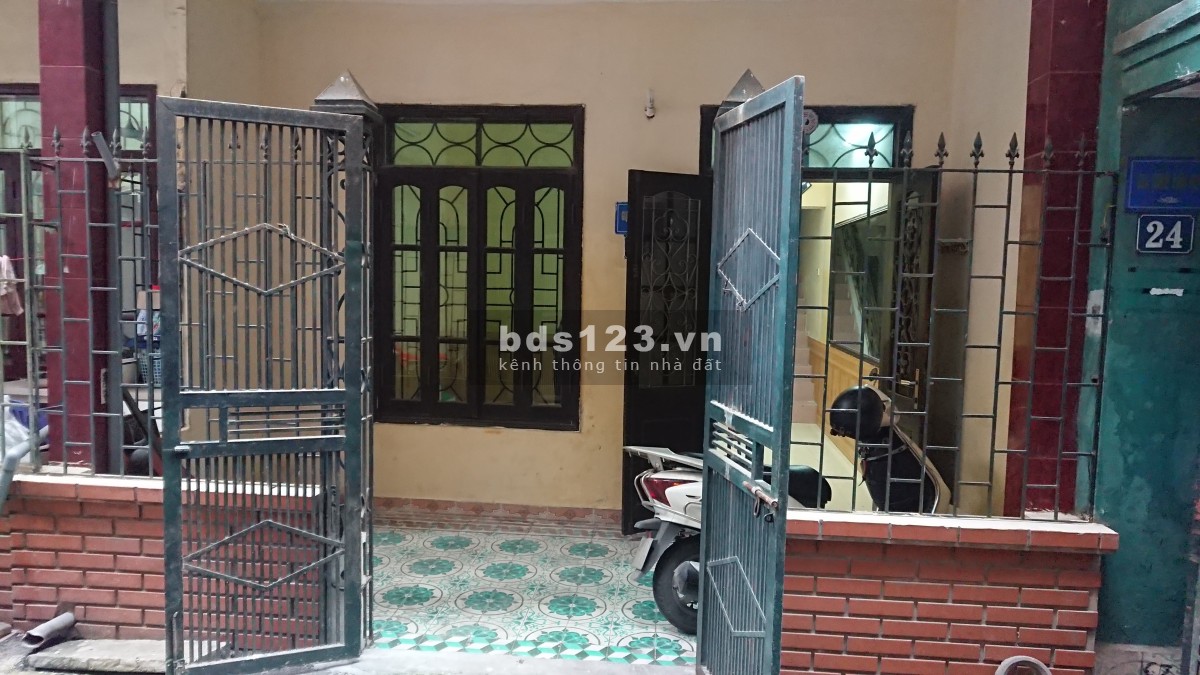 Bán nhà riêng chính chủ, diện tích sổ 52m² KDC đông đúc