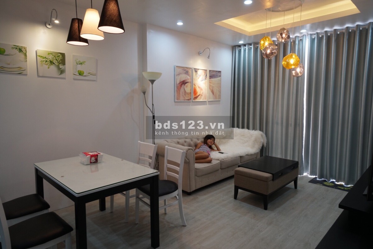 0907758378 tôi cần bán căn hộ 2 PN Gía 5,1 tỷ full Nội thất tại Kingston Residecnce