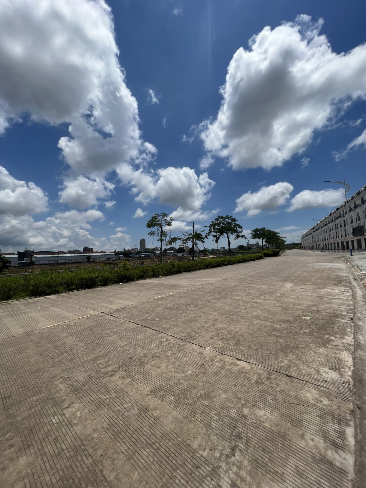 Bán đất View Sông Kalong Móng Cái siêu đẹp giá đầu tư. LH: 0949240558