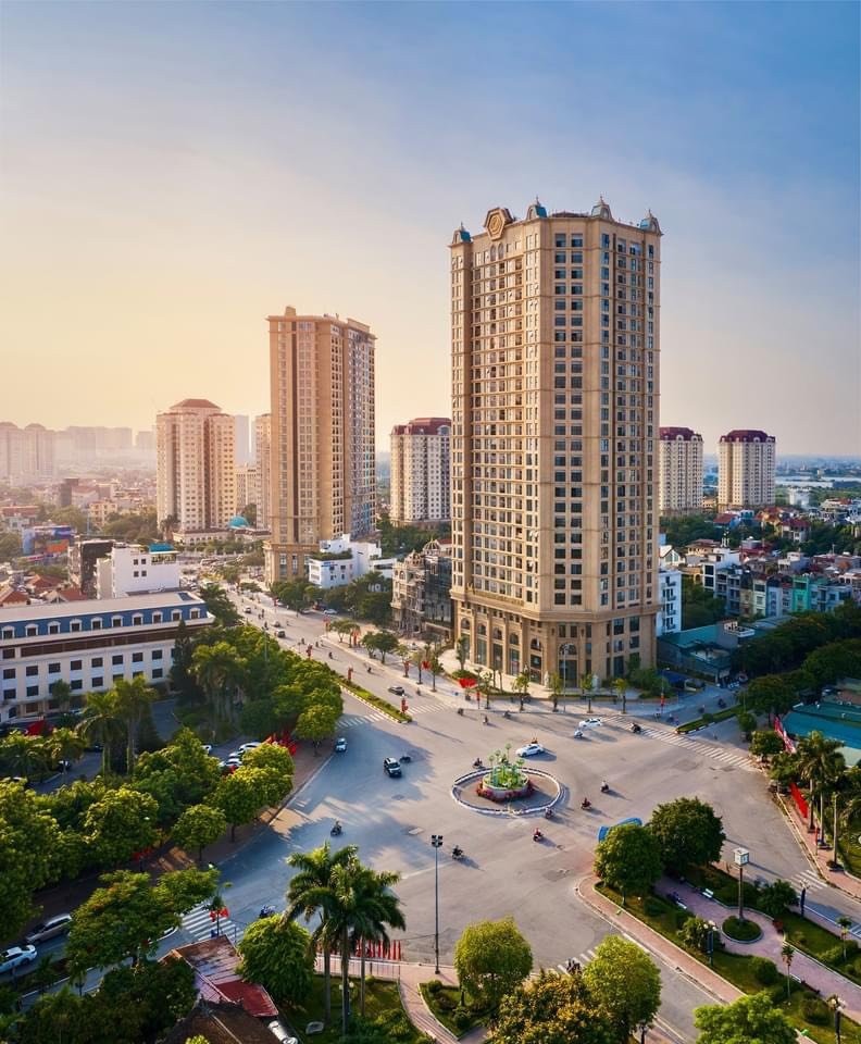 Chính chủ cần bán căn góc 4 phòng ngủ dt 159m2 tầng đẹp view trọn mặt hồ Tây, toà D'El Dorado