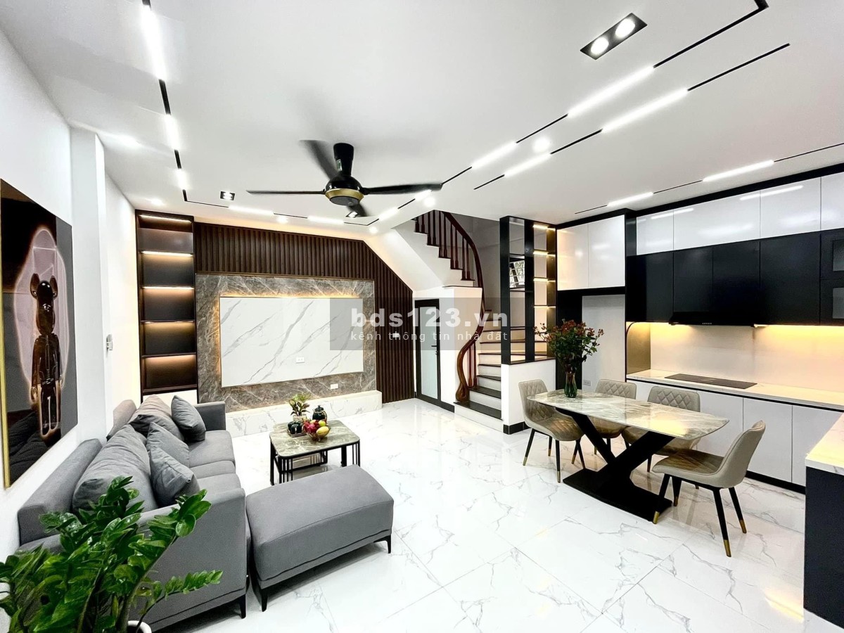 Nhà Hiếm Khương Trung Quận Thanh Xuân, căn góc 2 ngõ, mặt tiền 6m chỉ 4,8 tỷ đồng