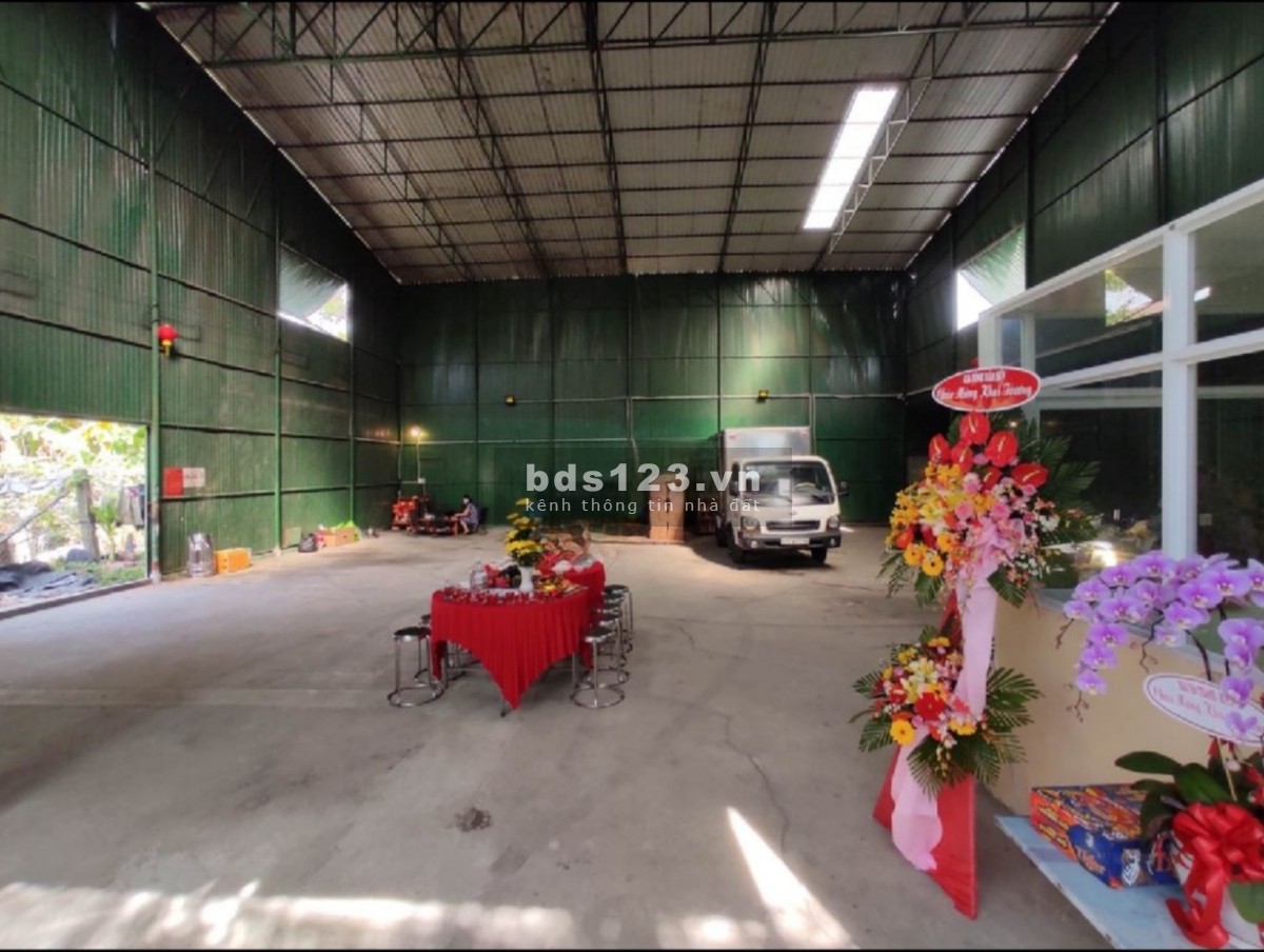Cho thuê Kho xưởng 350m2 đường Nguyễn Hữu Thọ. 30 Triệu