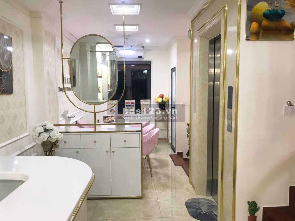 Bán nhà phố Phùng Chí Kiên KD đỉnh, 7 tầng có thang máy, MT 4,2m giá chỉ 11,6 tỷ