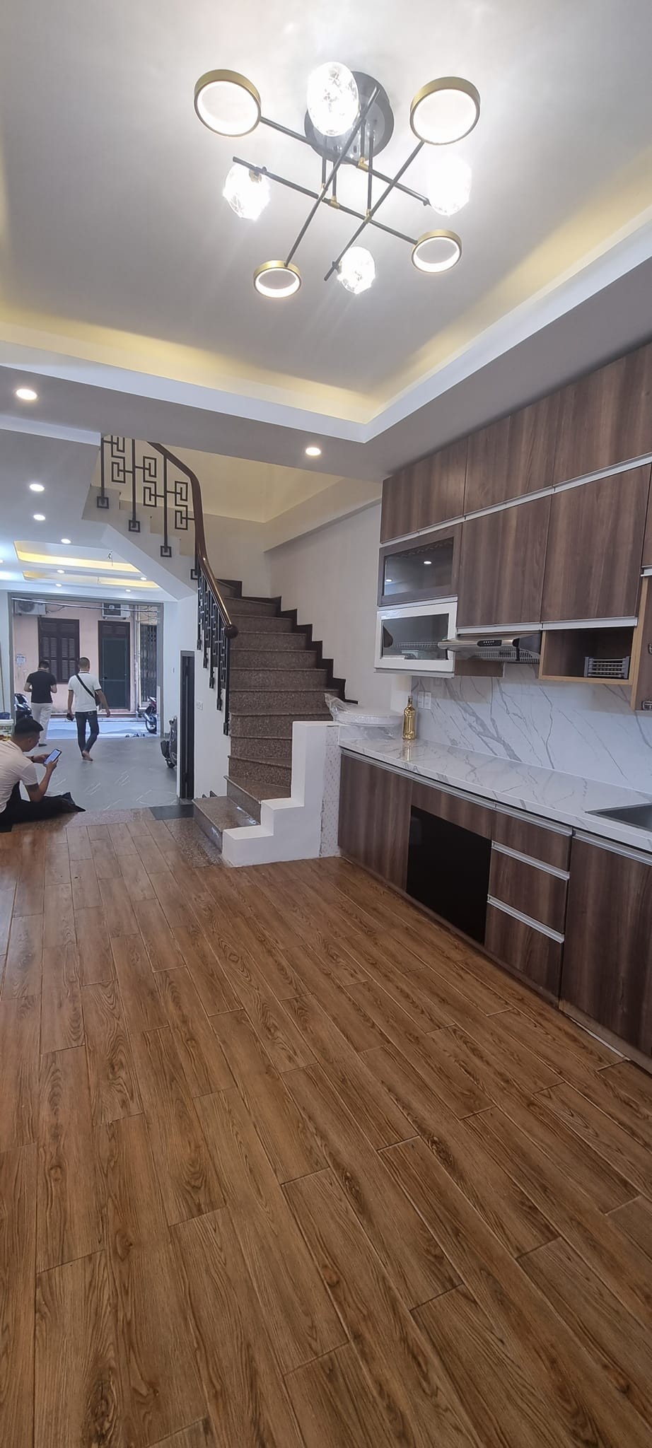Bán Gấp Nhà 4 Tầng Phố Đỗ Quang Cầu Giấy, 2 mặt ngõ, ô tô, KD văn phòng, dòng tiền, giá 15.4 tỷ